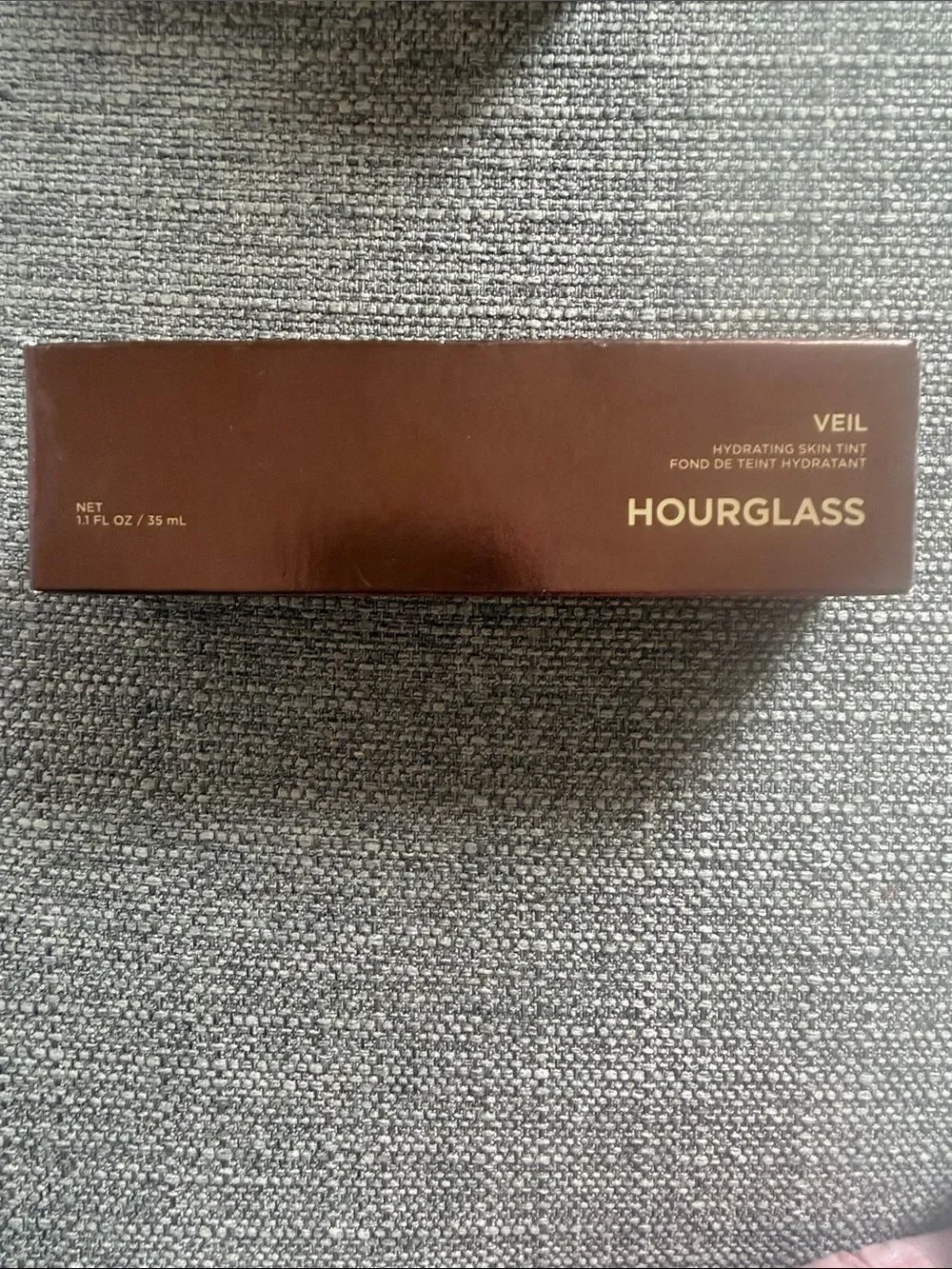 NIB Hourglass Veil Hydrating Skin Tint #8 Light medium with cool undertones